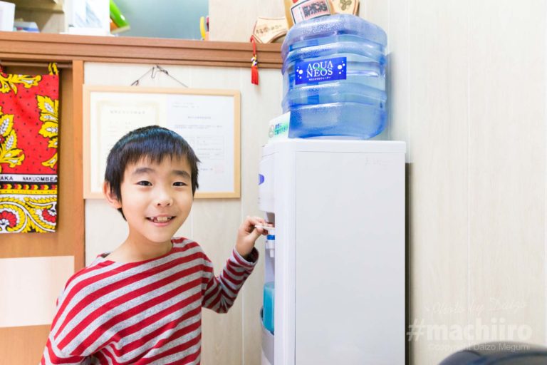 看板ボーイの絆音（はんと）君