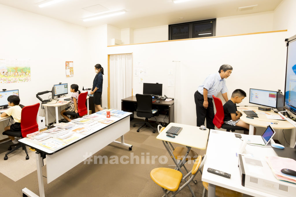 マチイロマガジン アクアネオスのある風景 プログラミング教室奄美ティダモール校 3